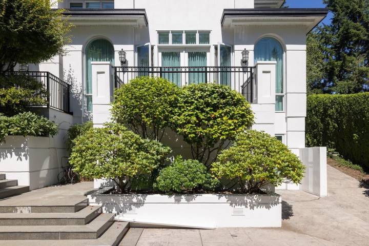 Photo 4 at 835 Highland Drive, British Properties, West Vancouver