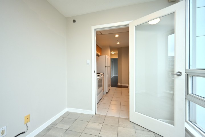 Photo 9 at 2002 - 1201 Marinaside Crescent, Yaletown, Vancouver West