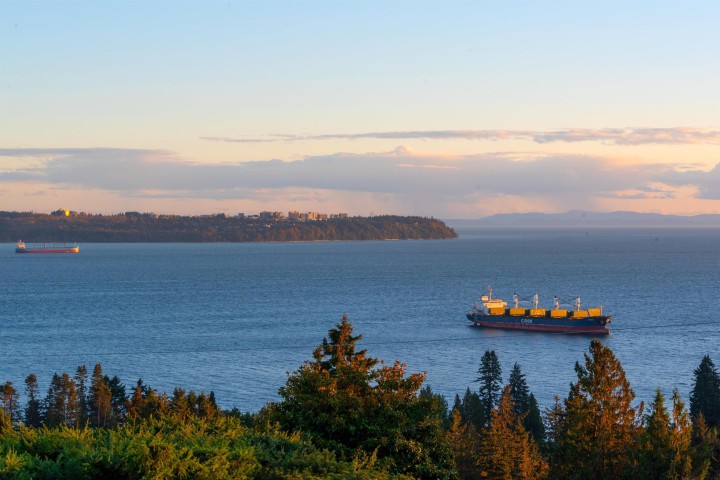 Photo 23 at 4135 Burkehill Place, Bayridge, West Vancouver