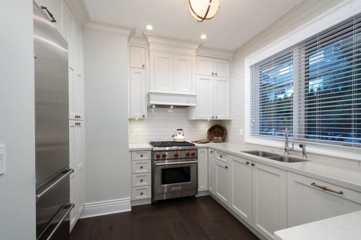 Photo 16 at 4135 Burkehill Place, Bayridge, West Vancouver