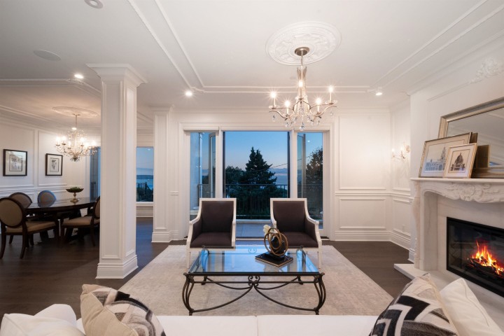 Photo 3 at 4135 Burkehill Place, Bayridge, West Vancouver