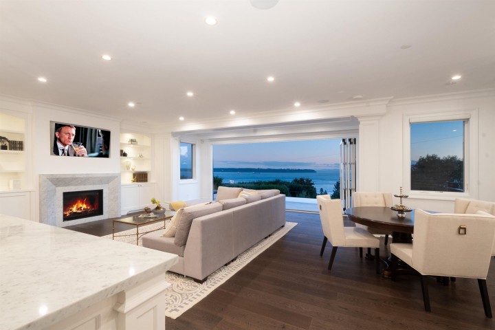 Photo 9 at 4135 Burkehill Place, Bayridge, West Vancouver