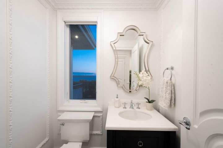 Photo 18 at 4135 Burkehill Place, Bayridge, West Vancouver