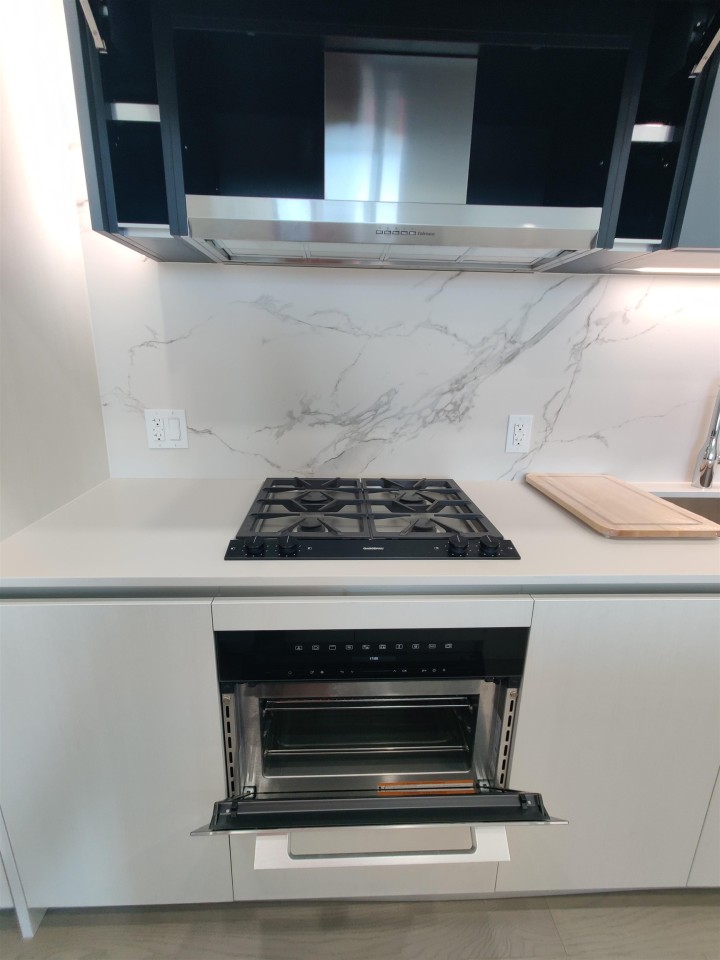 Photo 9 at 308 - 8415 Granville Street, S.W. Marine, Vancouver West