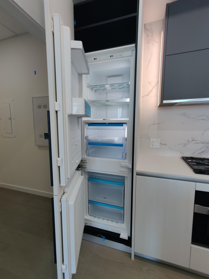 Photo 8 at 308 - 8415 Granville Street, S.W. Marine, Vancouver West