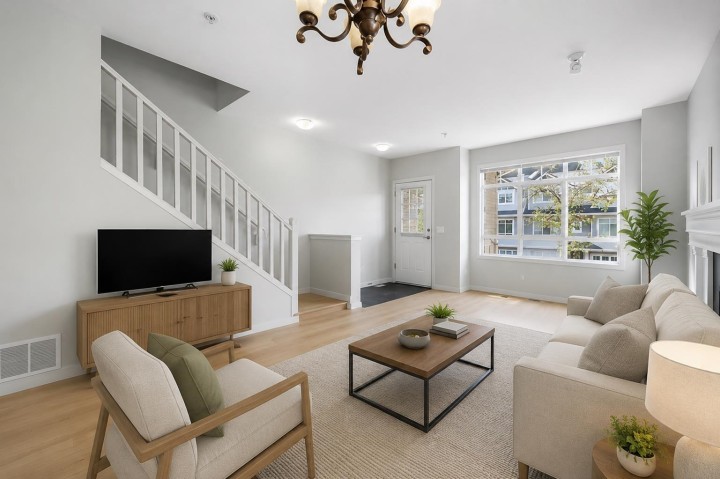 Photo 6 at 3265 Clermont Mews, Champlain Heights, Vancouver East