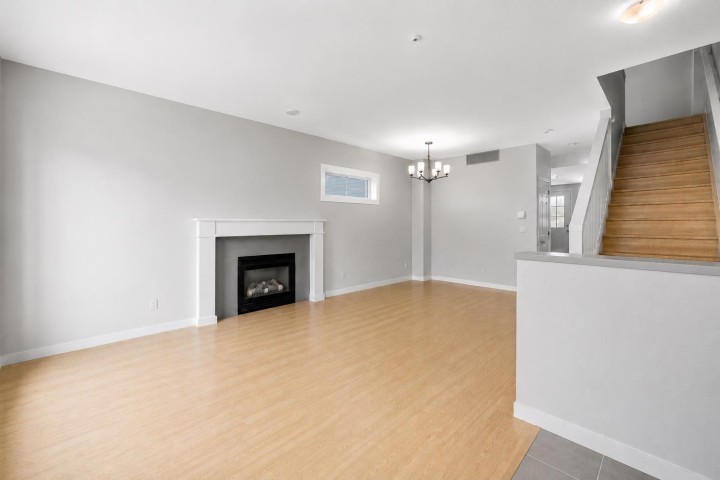 Photo 16 at 3265 Clermont Mews, Champlain Heights, Vancouver East