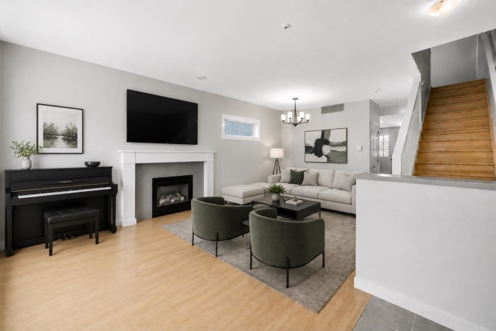 Photo 8 at 3265 Clermont Mews, Champlain Heights, Vancouver East