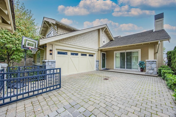 Photo 2 at 2546 Marr Creek Court, Whitby Estates, West Vancouver