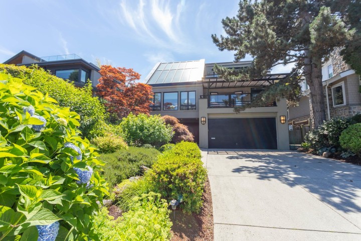 Photo 1 at 4468 W 1st Avenue, Point Grey, Vancouver West