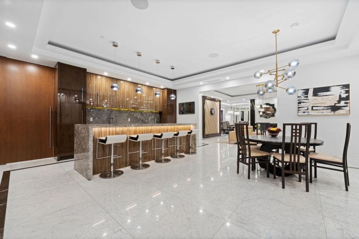 Photo 15 at 558 Glenross Road, Glenmore, West Vancouver