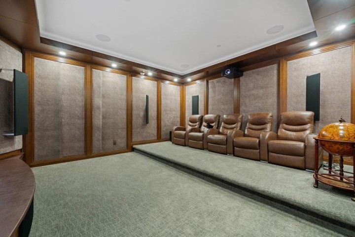 Photo 31 at 558 Glenross Road, Glenmore, West Vancouver