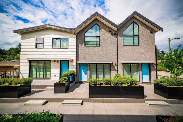 Photo 1 at 7355 Oak Street, South Granville, Vancouver West