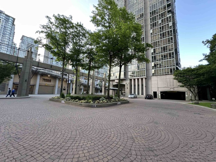 Photo 2 at 2506 - 930 Cambie Street, Yaletown, Vancouver West