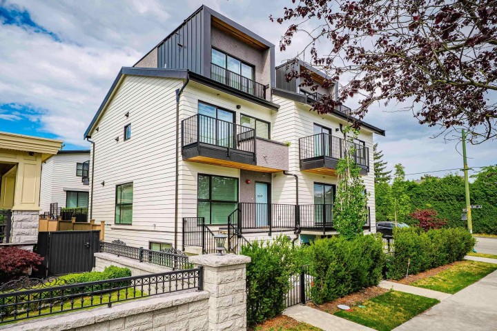 Photo 1 at 1007 W 58th Avenue, South Granville, Vancouver West