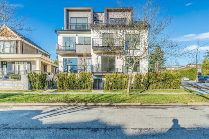 Photo 4 at 1007 W 58th Avenue, South Granville, Vancouver West