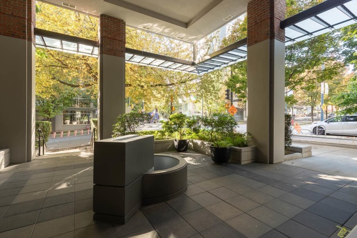 Photo 34 at PH803 - 988 Richards Street, Yaletown, Vancouver West