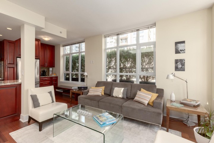 Photo 10 at PH803 - 988 Richards Street, Yaletown, Vancouver West