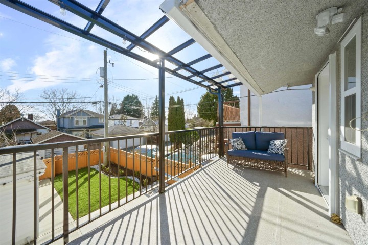 Photo 31 at 870 W 59th Avenue, Marpole, Vancouver West