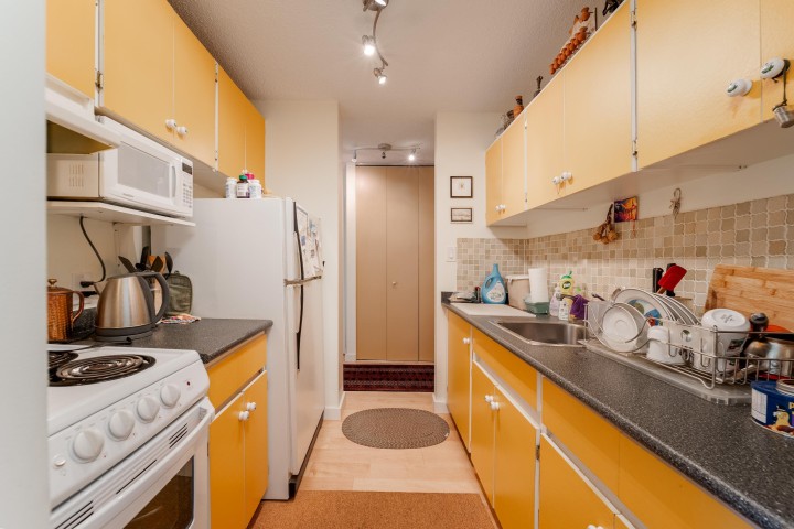 Photo 15 at 1403 - 1725 Pendrell Street, West End VW, Vancouver West