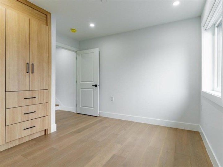 Photo 13 at 5092 Clarendon Street, Collingwood VE, Vancouver East
