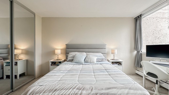 Photo 13 at 605 - 555 13th Street, Ambleside, West Vancouver