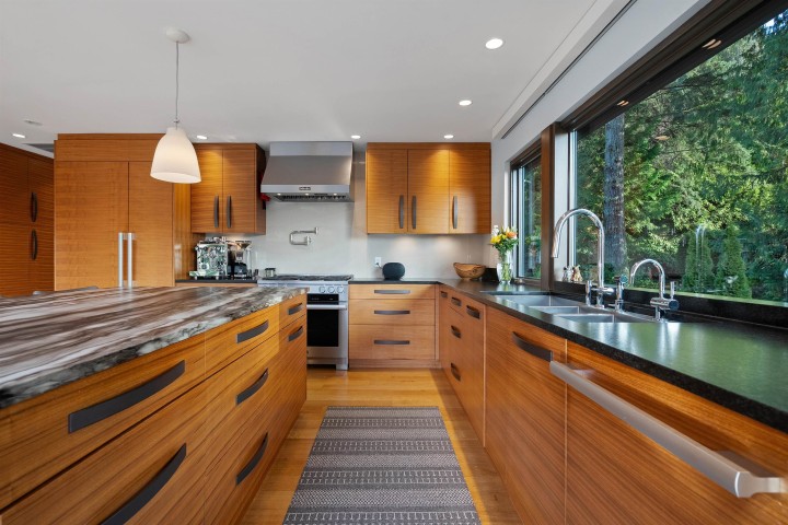 Photo 9 at 5361 Brookside Avenue, Caulfeild, West Vancouver