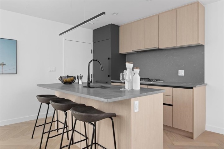 Photo 2 at 3 - 6768 Oak Street, South Cambie, Vancouver West