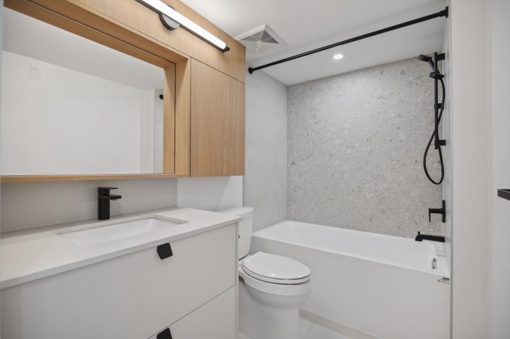 Photo 25 at 123 - 725 W 49 Avenue, Oakridge VW, Vancouver West