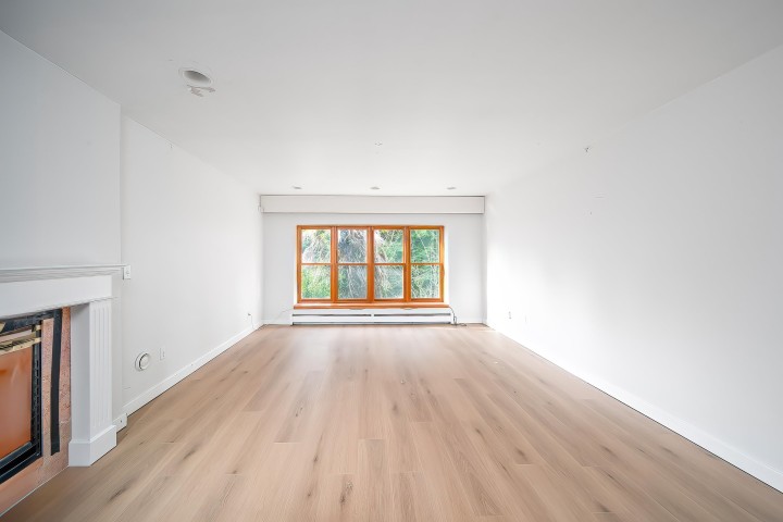 Photo 27 at 992 3rd Street, Cedardale, West Vancouver