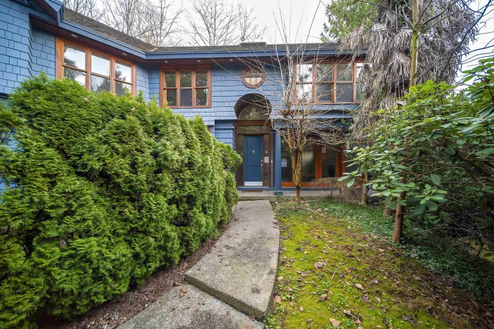 Photo 33 at 992 3rd Street, Cedardale, West Vancouver