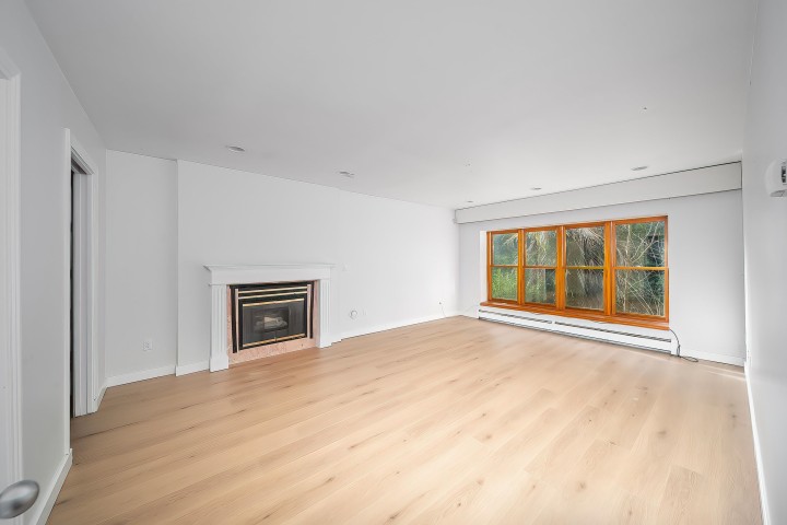 Photo 25 at 992 3rd Street, Cedardale, West Vancouver