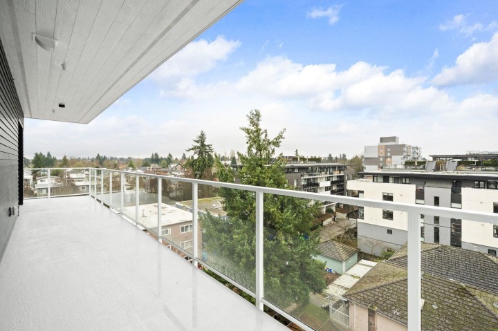 Photo 12 at 603 - 4928 Quebec Street, Main, Vancouver East