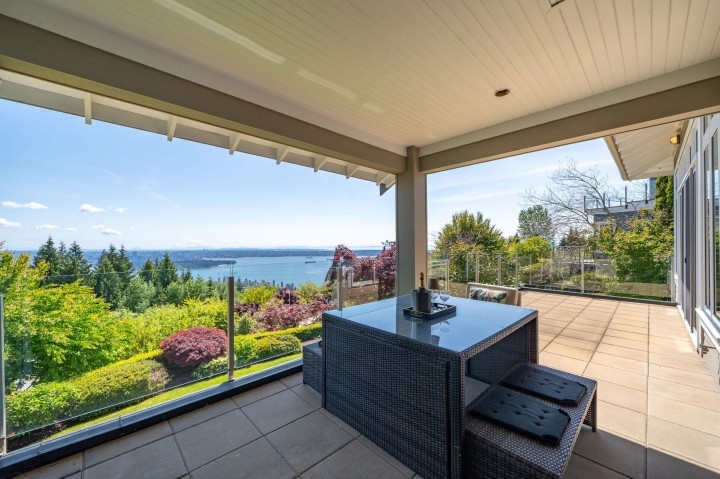 Photo 10 at 2356 Kadlec Court, Whitby Estates, West Vancouver