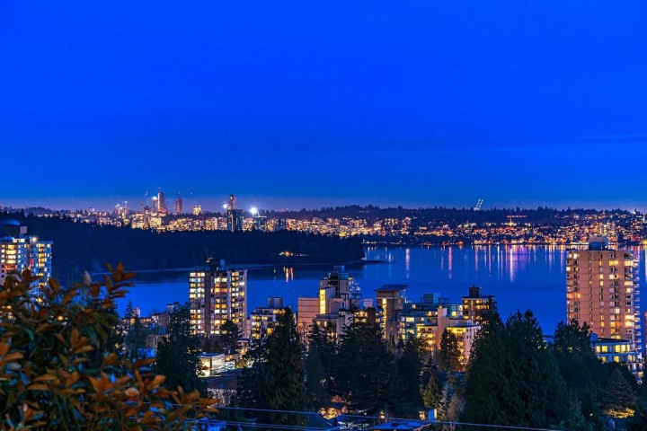 Photo 3 at 2272 Nelson Avenue, Dundarave, West Vancouver