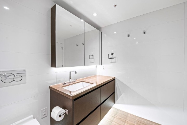 Photo 22 at 602 - 1561 W 57th Avenue, South Granville, Vancouver West