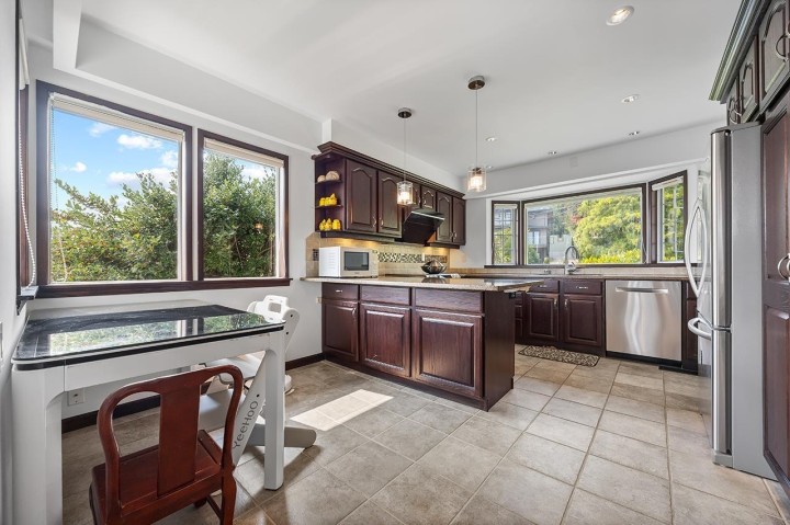 Photo 38 at 96 Bonnymuir Drive, Glenmore, West Vancouver