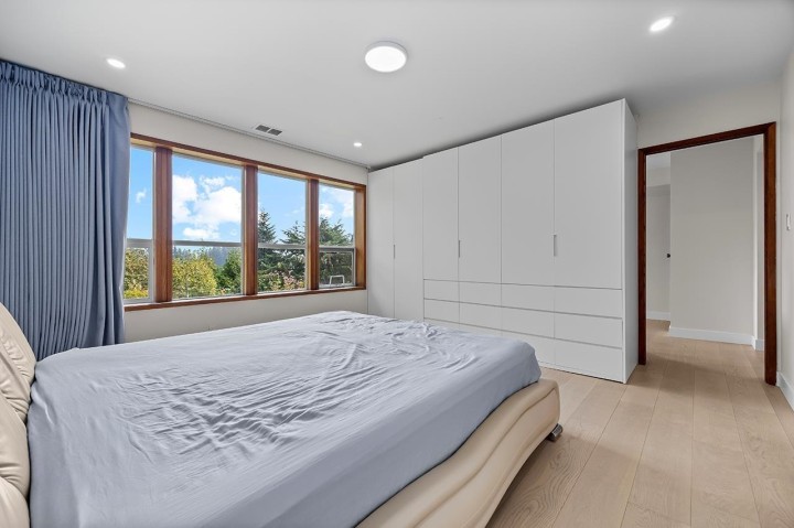 Photo 33 at 96 Bonnymuir Drive, Glenmore, West Vancouver
