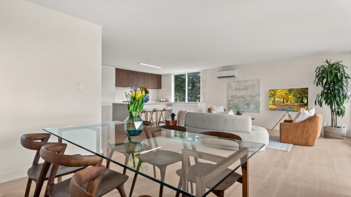 Photo 5 at 401 - 475 13th Street, Ambleside, West Vancouver