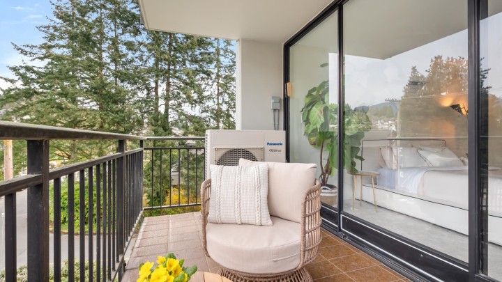 Photo 33 at 401 - 475 13th Street, Ambleside, West Vancouver