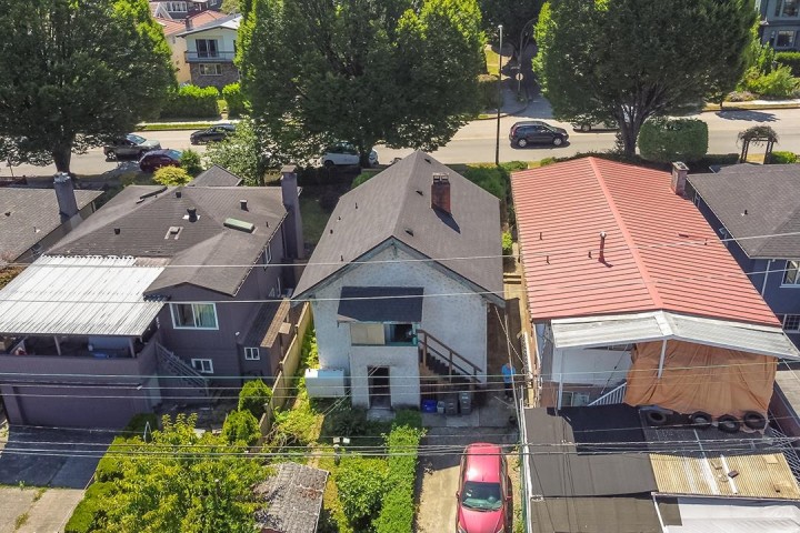 Photo 10 at 1165 E 33rd Avenue, Knight, Vancouver East