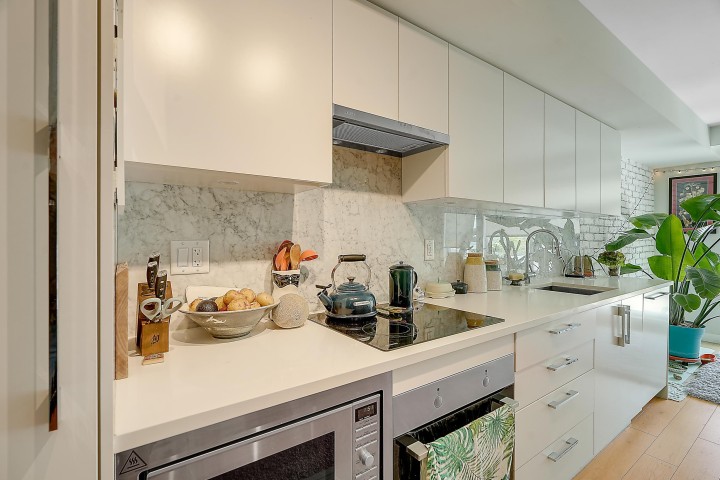 Photo 10 at 210 - 2508 Fraser Street, Mount Pleasant VE, Vancouver East