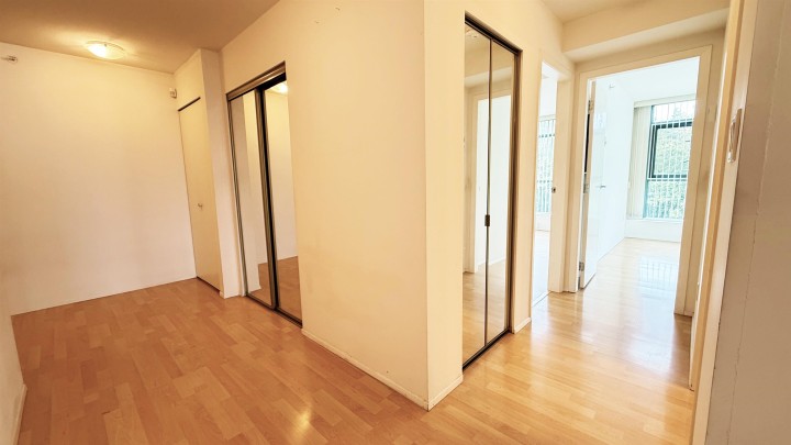 Photo 9 at 1001 - 2733 Chandlery Place, South Marine, Vancouver East