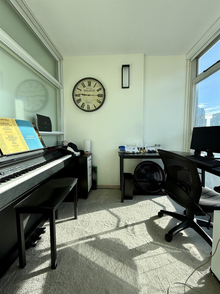 Photo 11 at 1701 - 438 Seymour Street, Downtown VW, Vancouver West