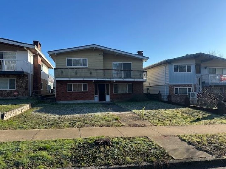 Photo 6 at 7766 Kerr Street, Champlain Heights, Vancouver East