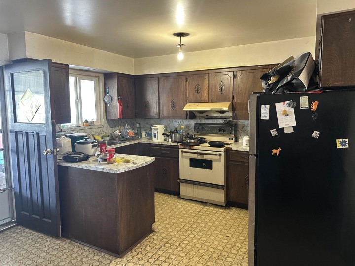 Photo 7 at 7766 Kerr Street, Champlain Heights, Vancouver East