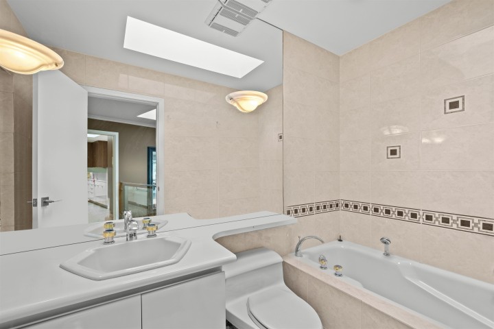 Photo 14 at 4579 Woodgreen Court, Cypress Park Estates, West Vancouver