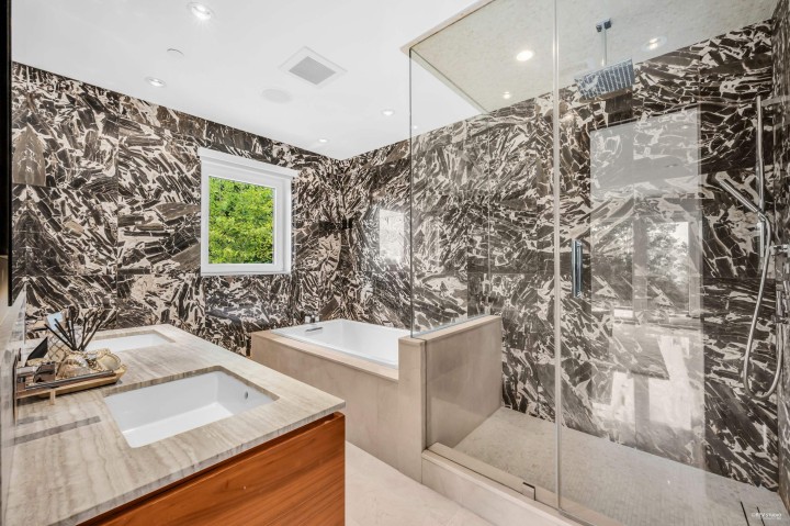 Photo 24 at 518 Ballantree Place, Glenmore, West Vancouver