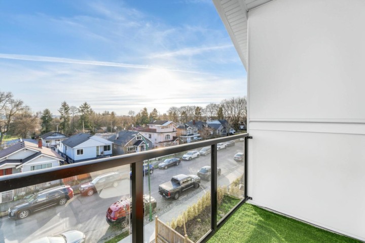 Photo 27 at 1 - 3547 E Georgia Street, Renfrew VE, Vancouver East