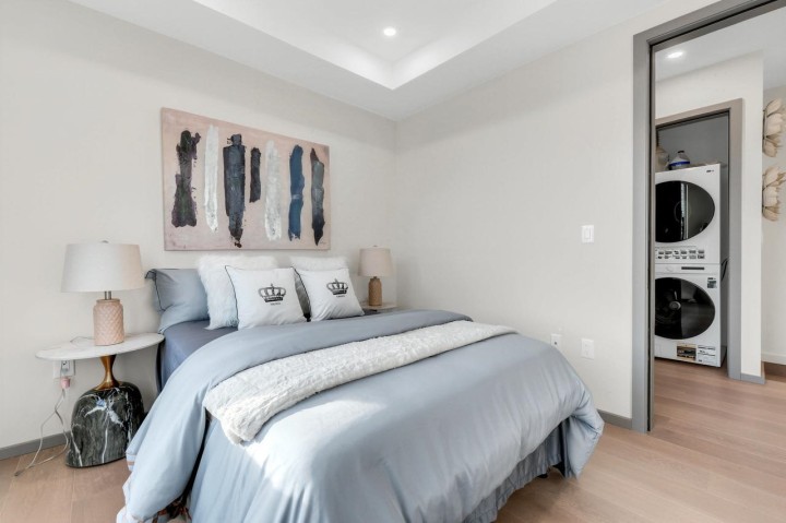 Photo 16 at 1 - 3547 E Georgia Street, Renfrew VE, Vancouver East
